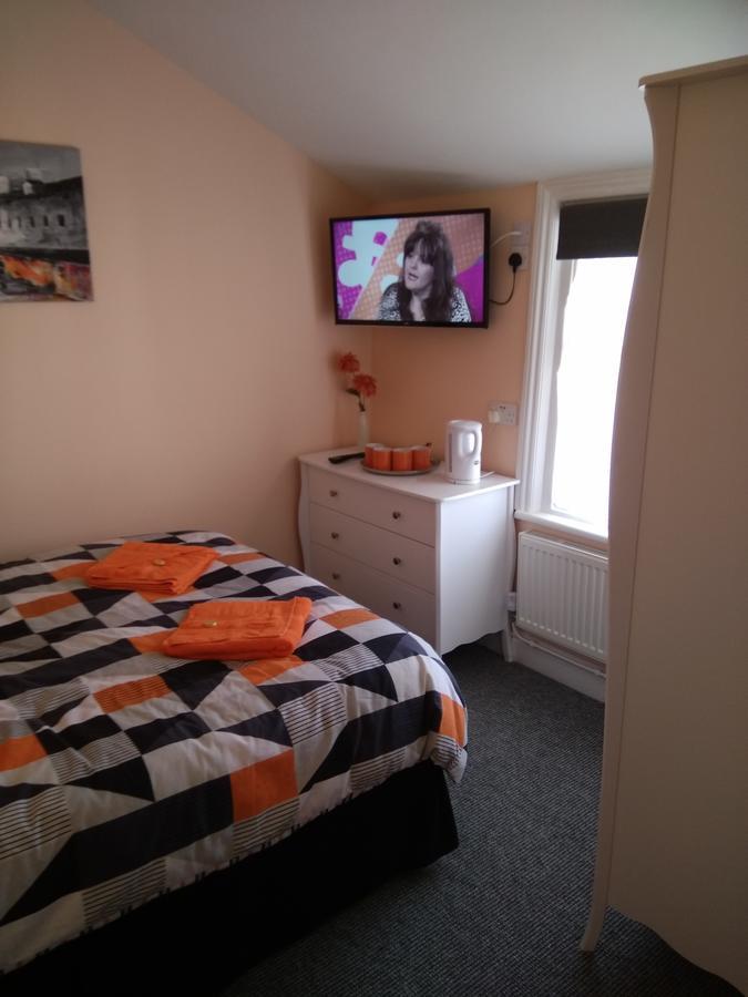 Bed and Breakfast The Castleton Blackpool Exterior foto